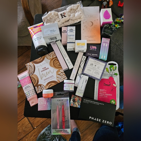 New 36 item beauty lot